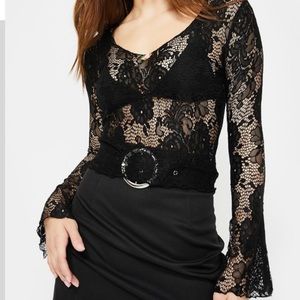 Delia’s fiel like a woman lace top size medium